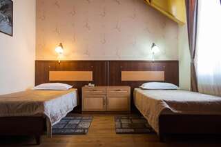 Отель Отель Горы Азии 2 Бишкек Стандартный двухместный номер с 1 кроватью или 2 отдельными кроватями-6
