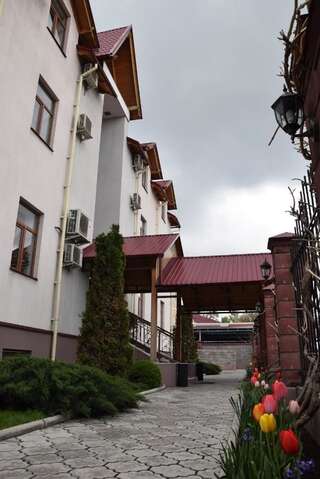 Отель Отель Горы Азии 2 Бишкек-2